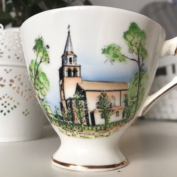 Fancy tea cup - Picture 2 of 2